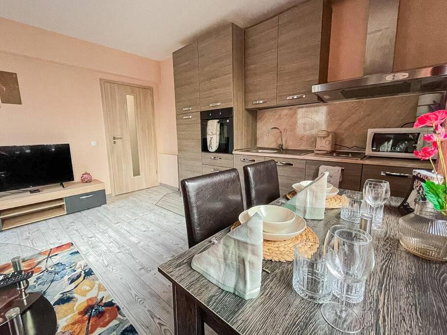 Modern & Bright 1Bd Apartment Near Main Square 플로브디프 외부 사진