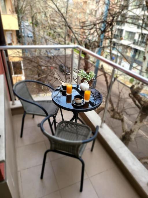 Modern & Bright 1Bd Apartment Near Main Square 플로브디프 외부 사진